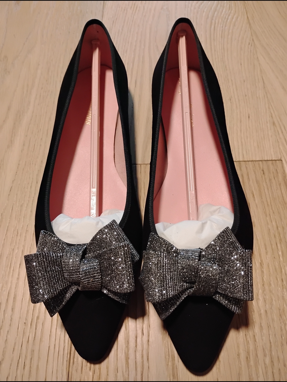 Pretty Balerinas Angelis Black Pointed Toe Flats with Silver Glitter Bow